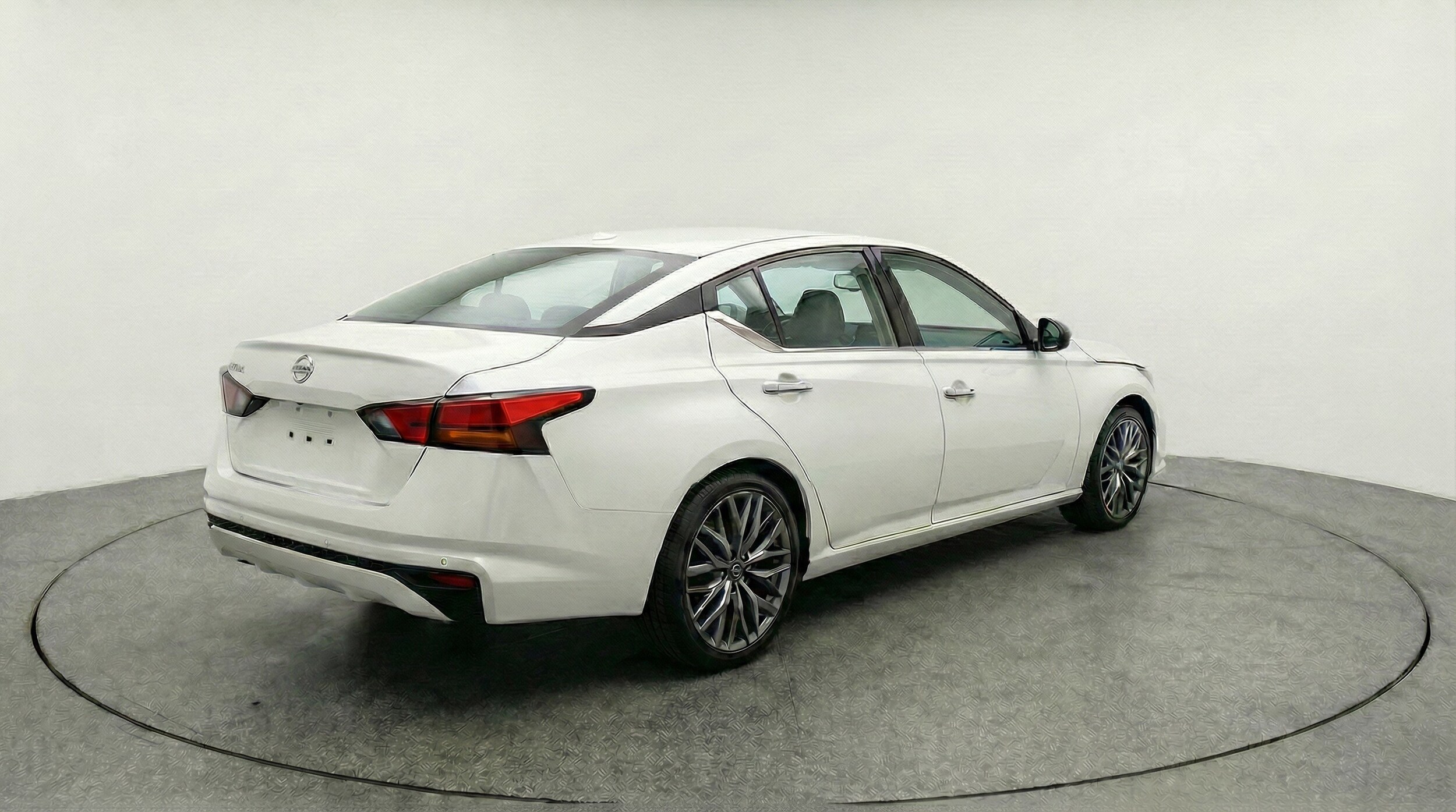 Thumbnail: 2025 Nissan Altima - 9