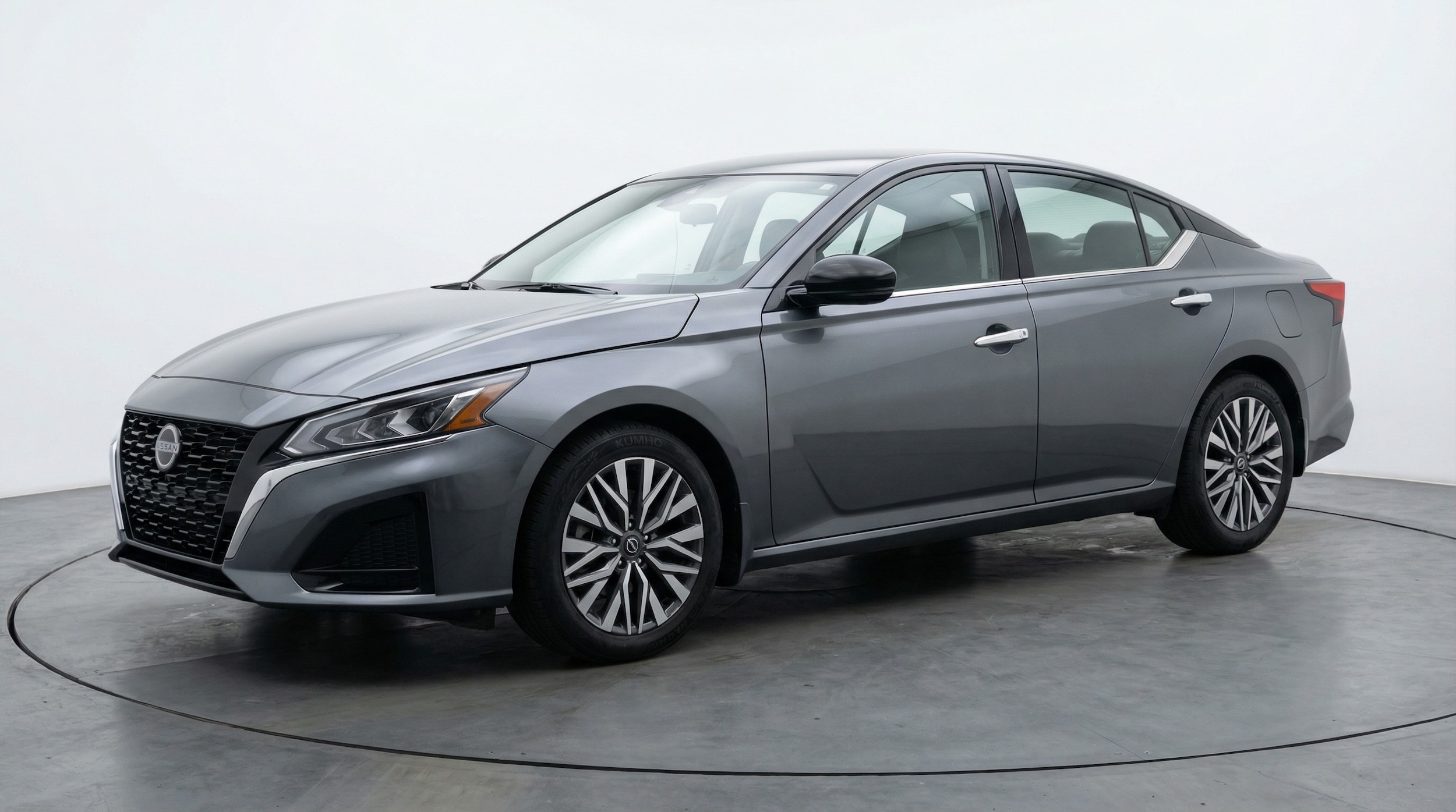 Thumbnail: 2025 Nissan Altima - 3