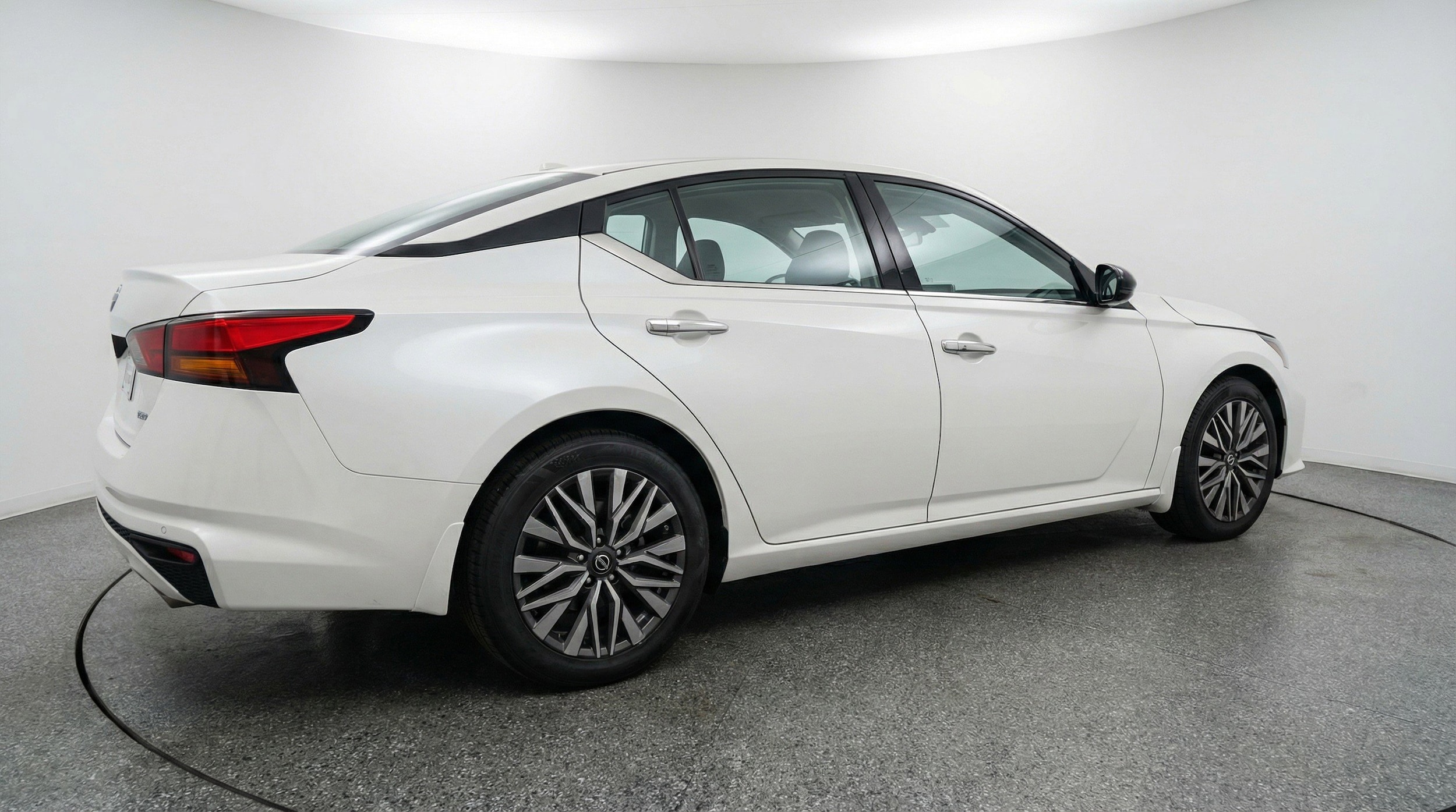 Thumbnail: 2025 Nissan Altima - 9