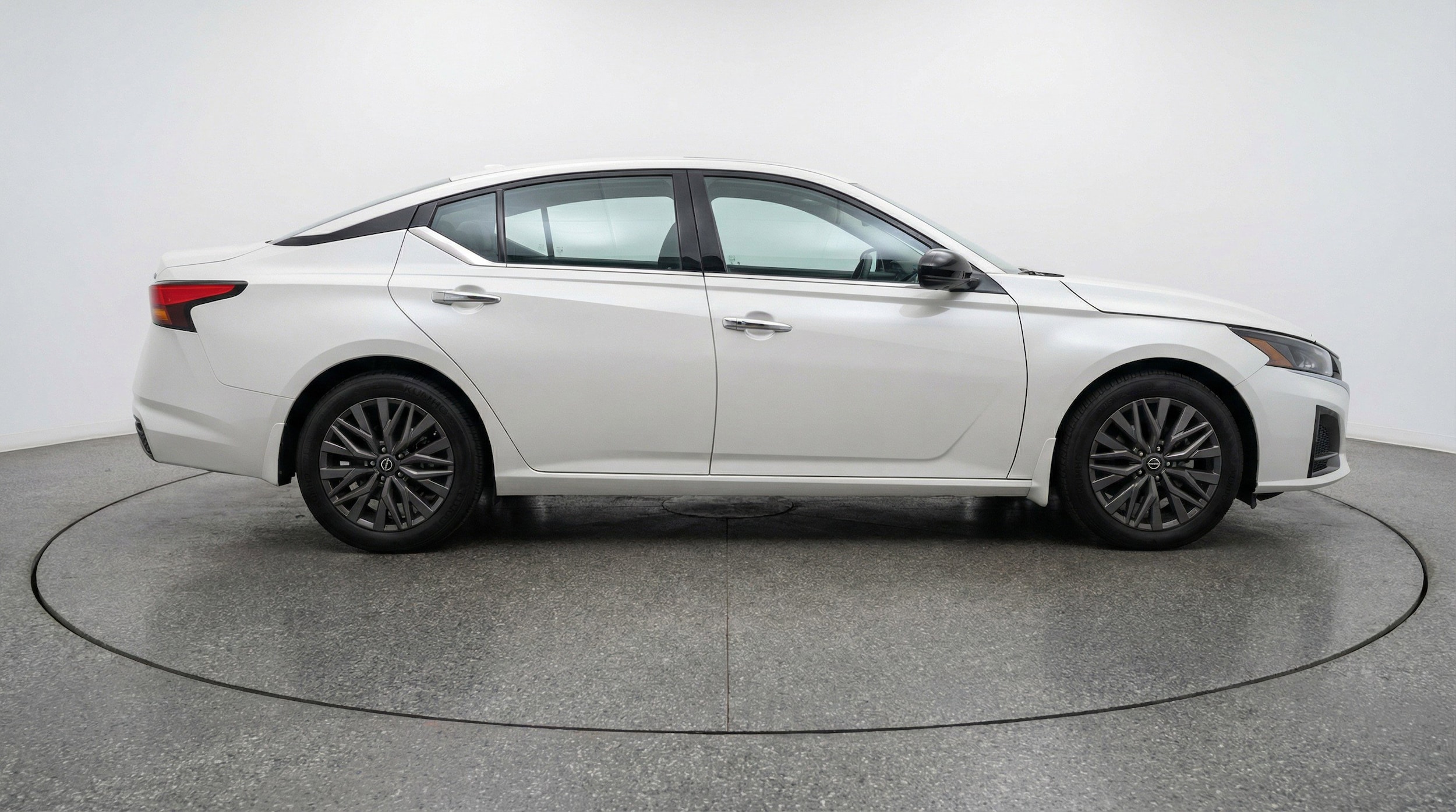 Thumbnail: 2025 Nissan Altima - 11