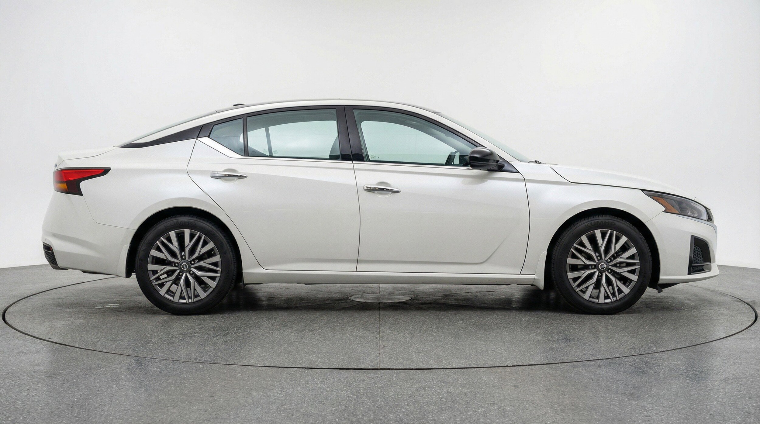 Thumbnail: 2025 Nissan Altima - 11