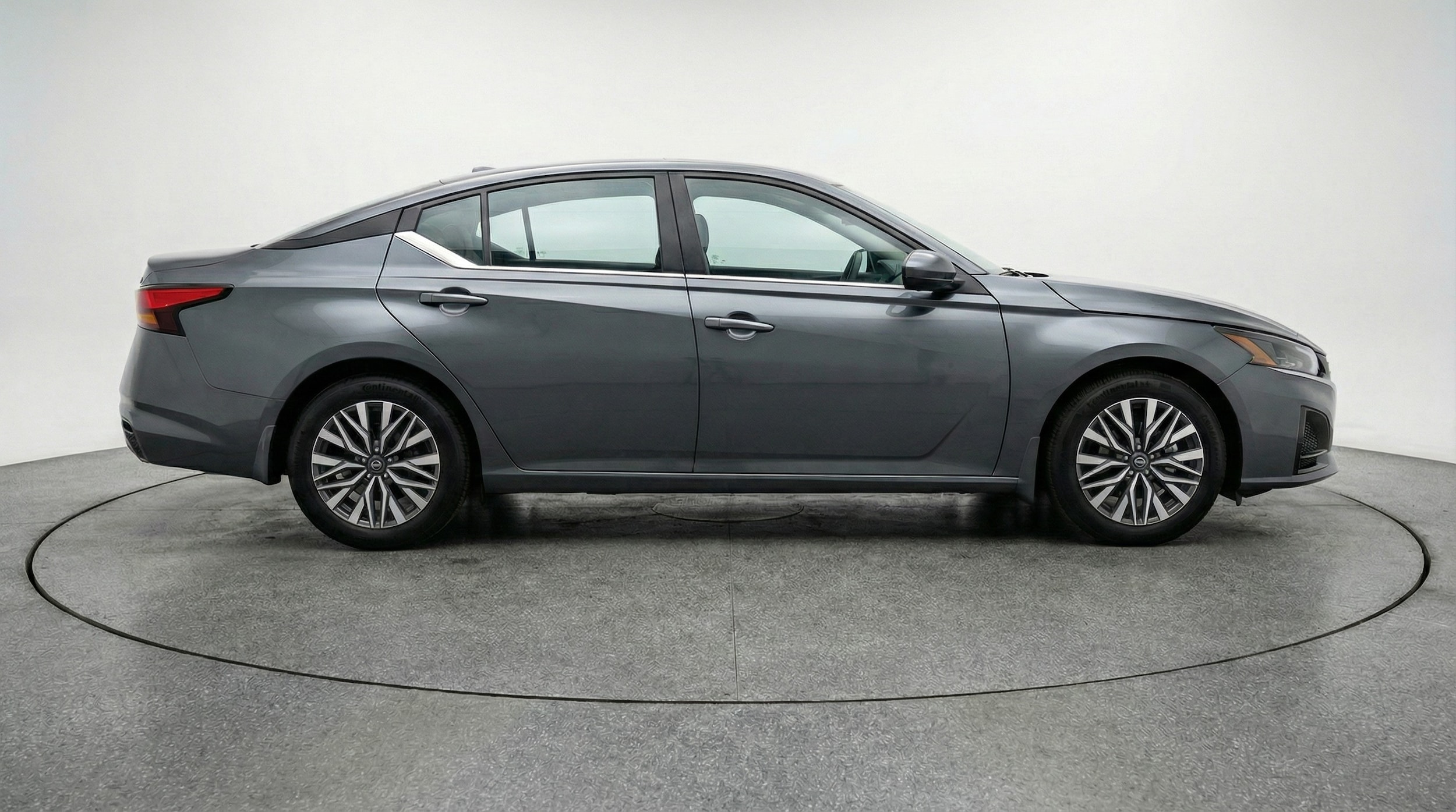 Thumbnail: 2025 Nissan Altima - 8