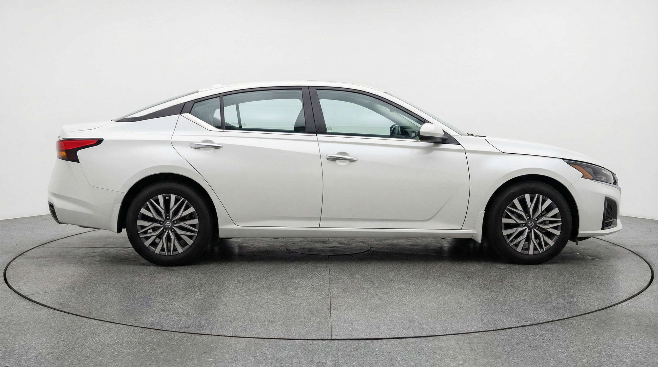 Thumbnail: 2025 Nissan Altima - 11