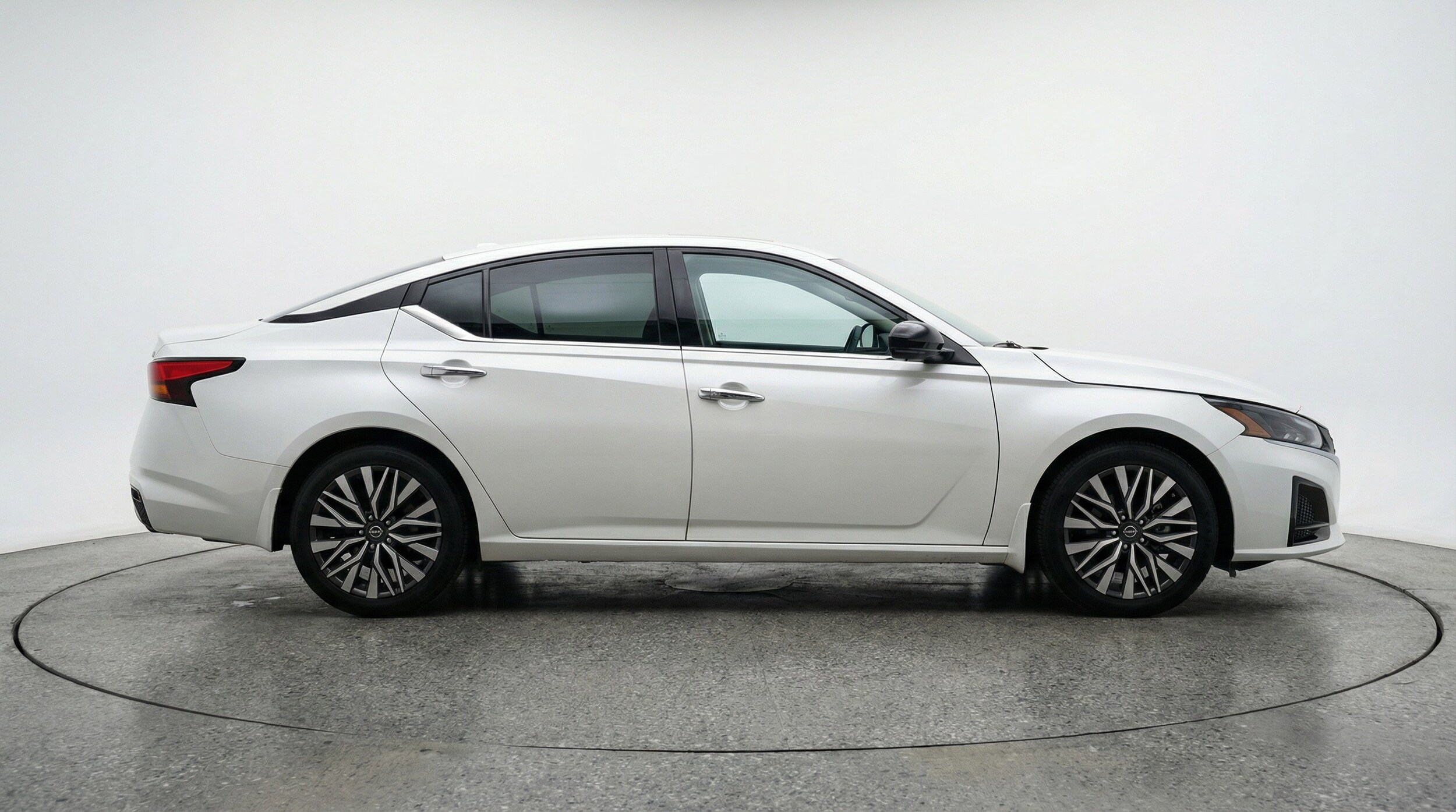 Thumbnail: 2025 Nissan Altima - 11