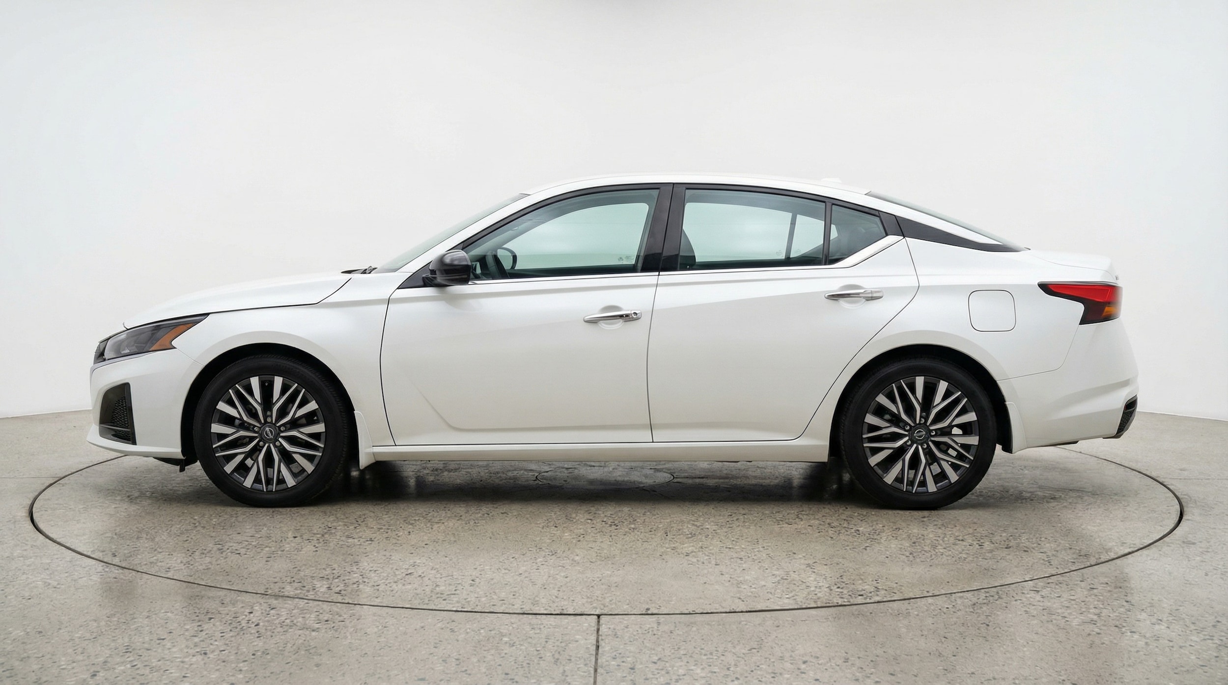 Thumbnail: 2025 Nissan Altima - 4