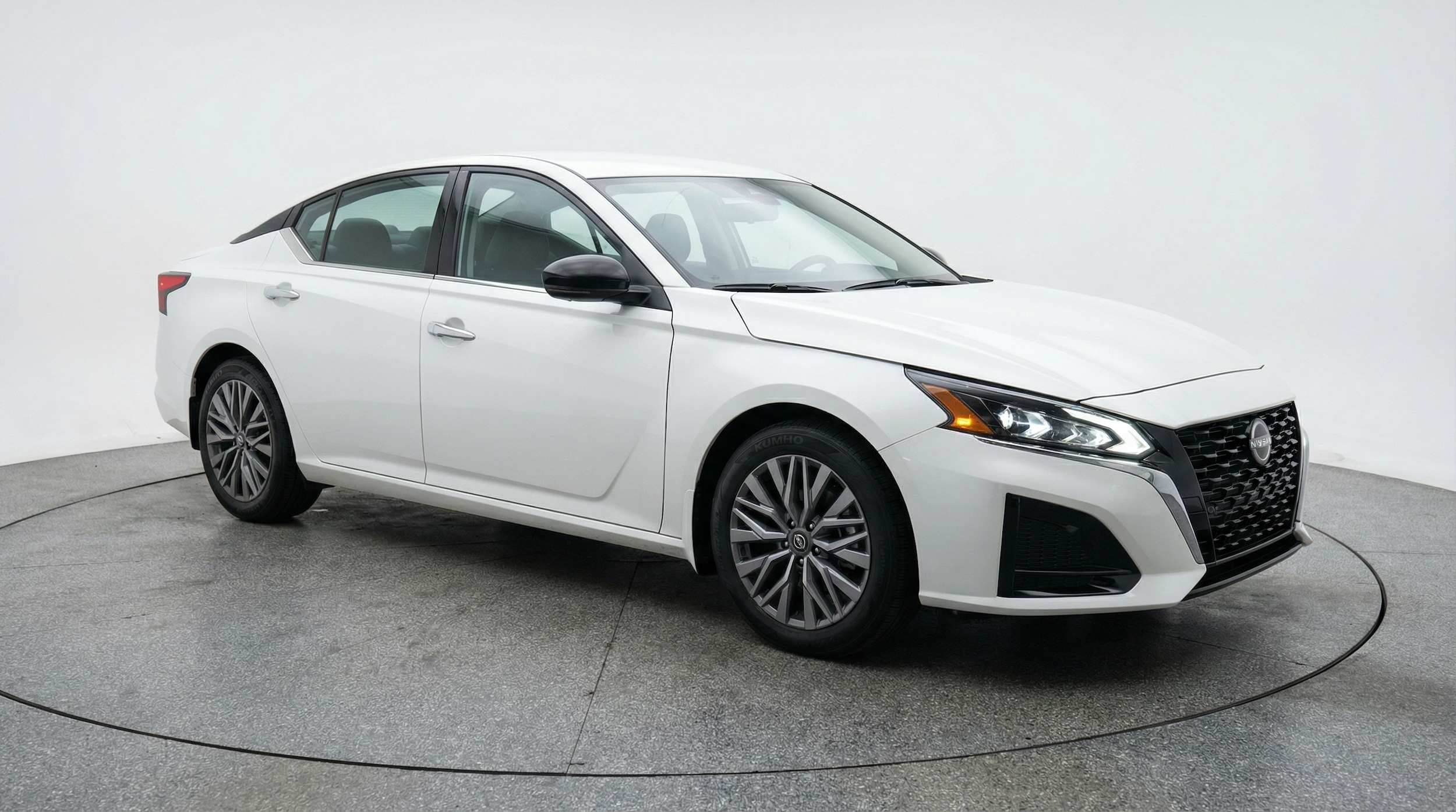 Thumbnail: 2025 Nissan Altima - 1