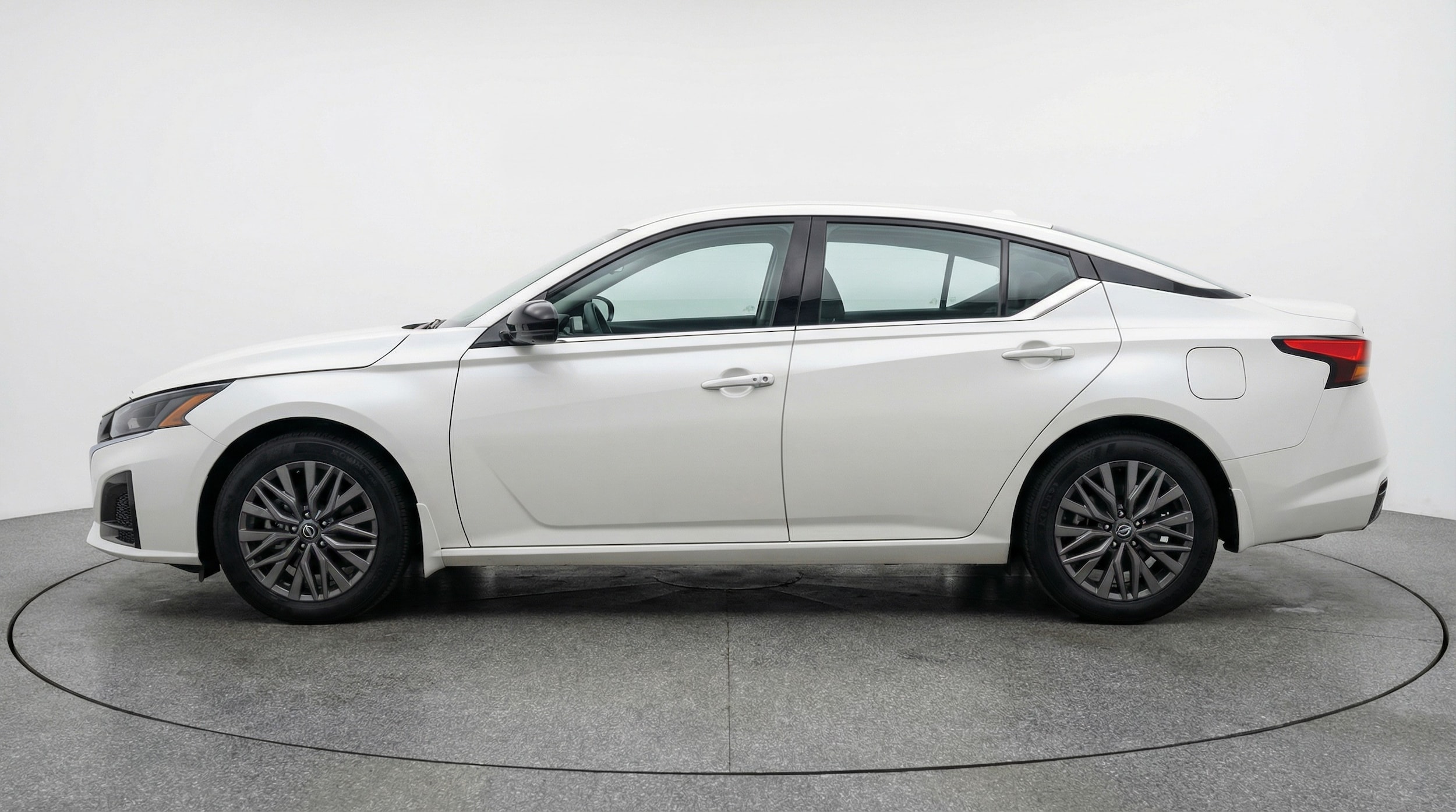 Thumbnail: 2025 Nissan Altima - 4