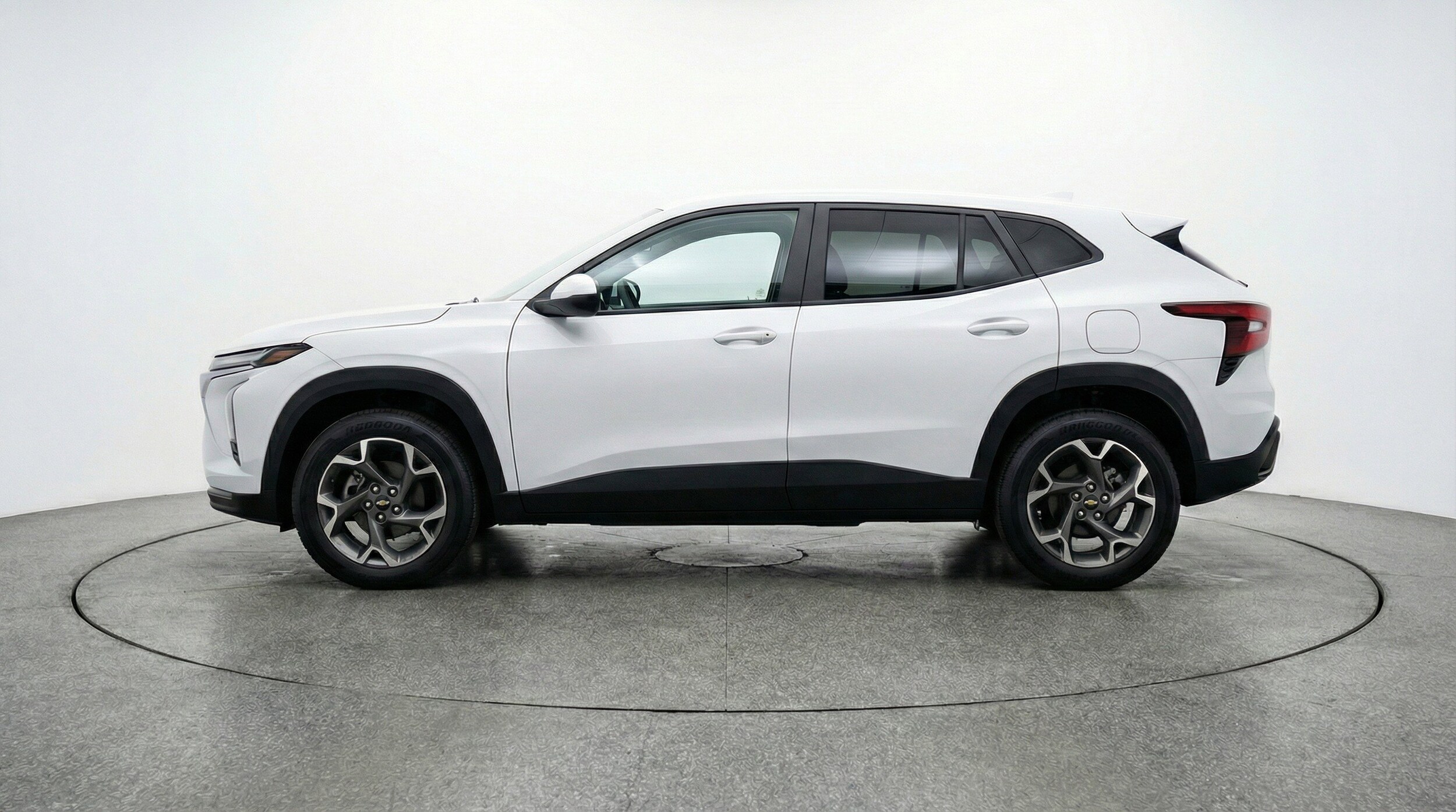 Thumbnail: 2025 Chevrolet Trax - 5