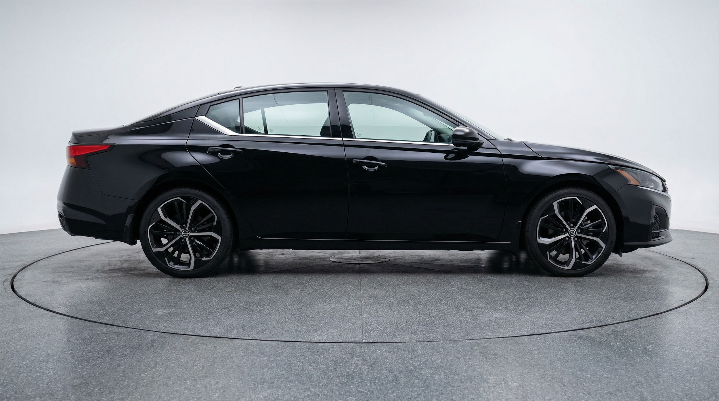 Thumbnail: 2025 Nissan Altima - 8