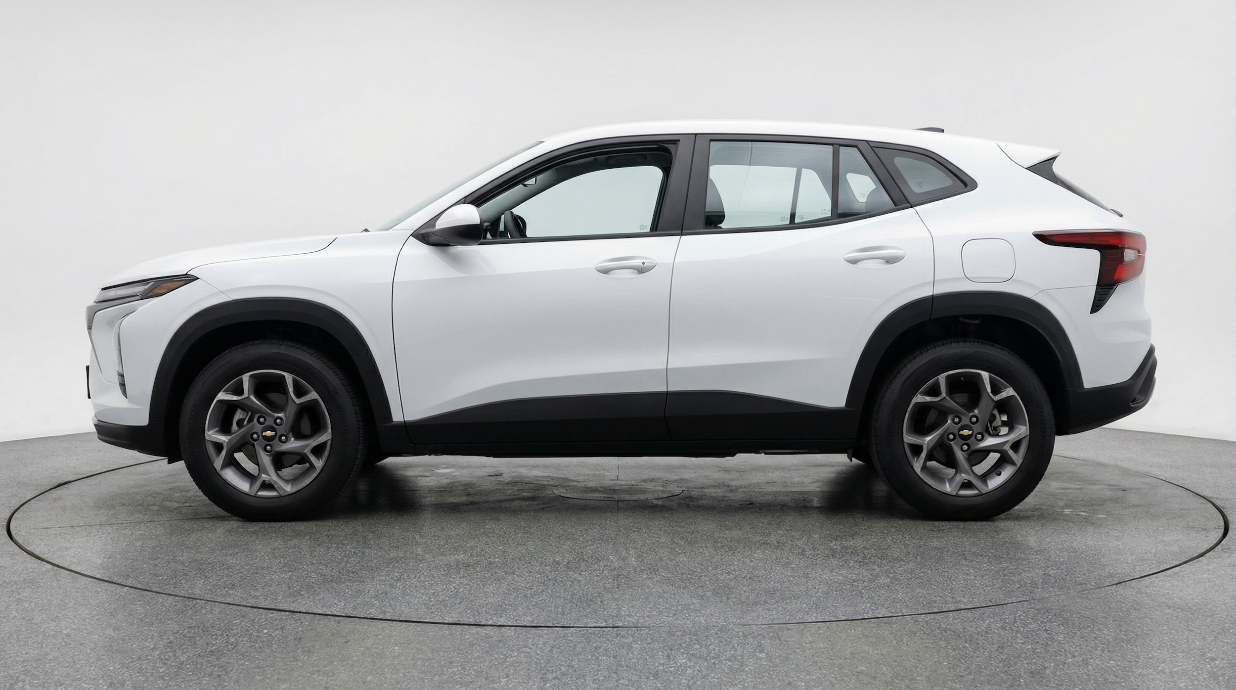 Thumbnail: 2025 Chevrolet Trax - 4