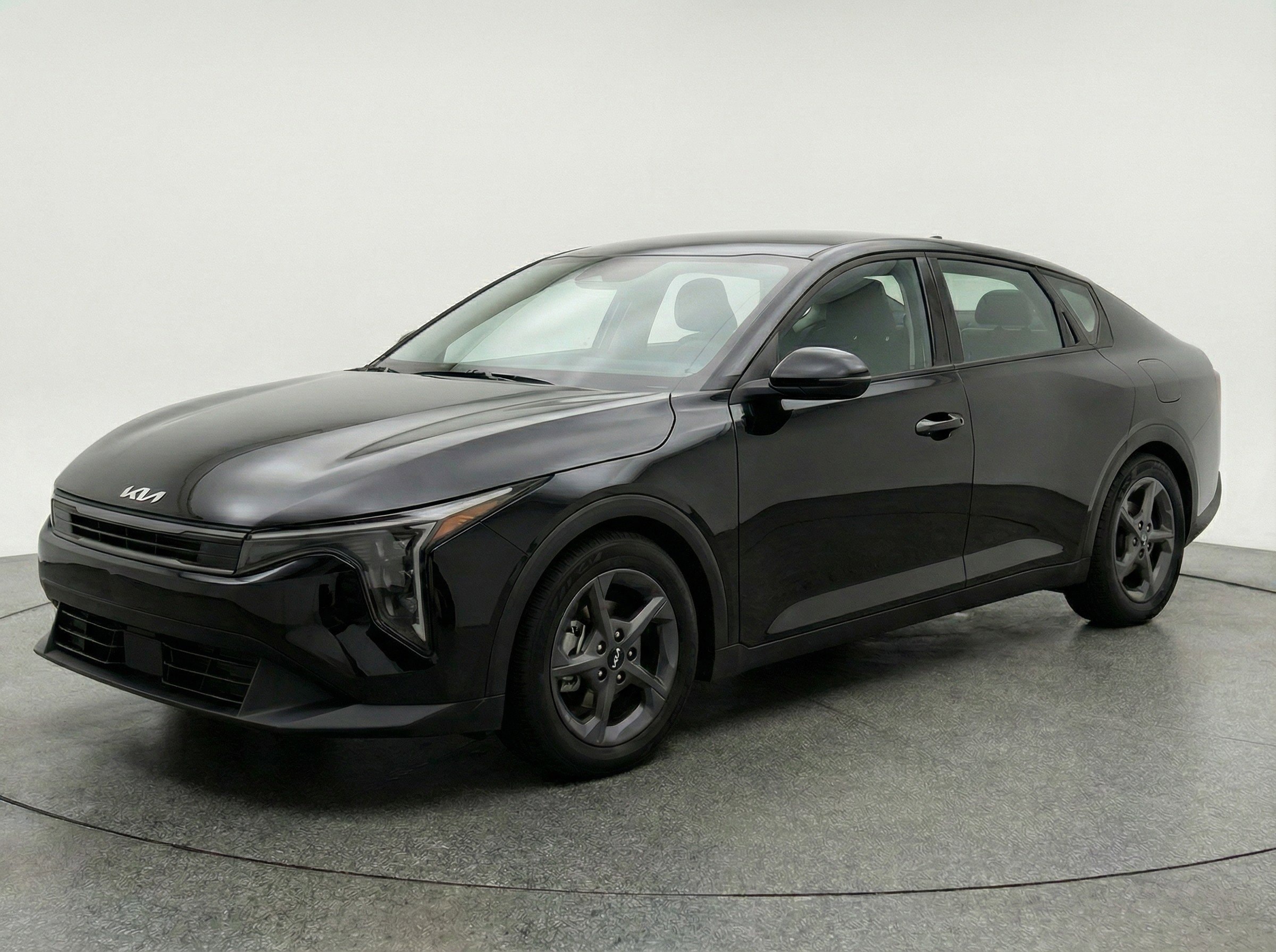 Thumbnail: 2025 Kia K4 - 3