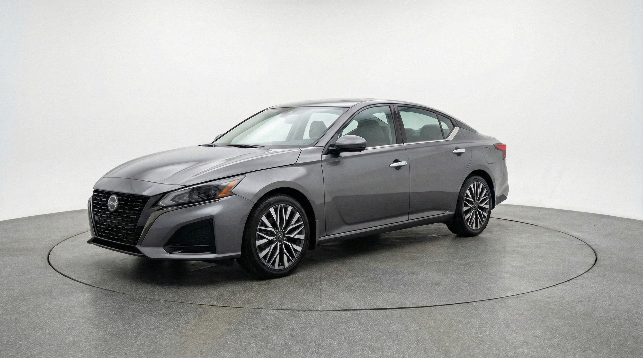 Thumbnail: 2025 Nissan Altima - 3