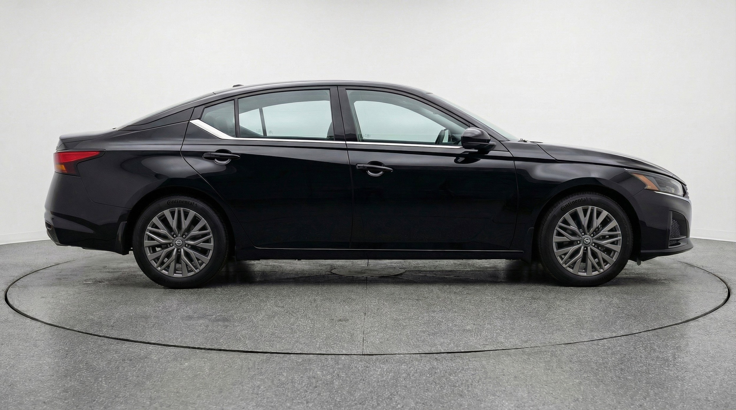 Thumbnail: 2025 Nissan Altima - 11