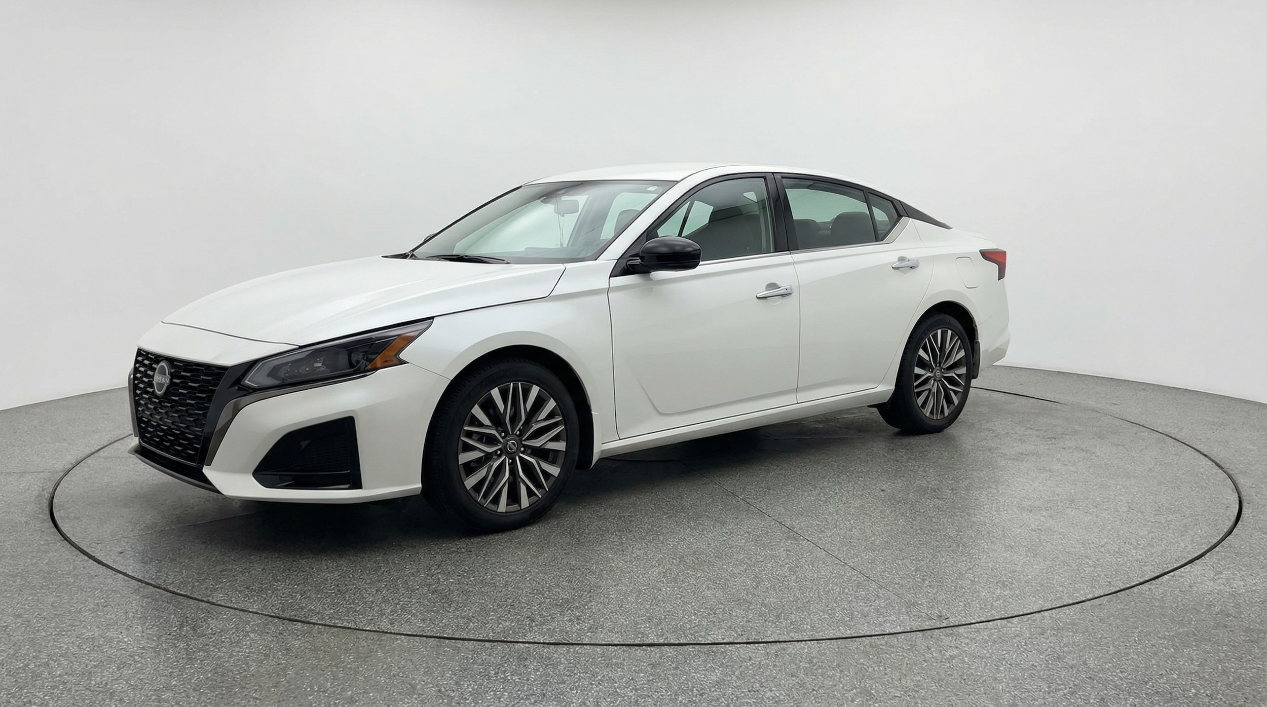 Thumbnail: 2025 Nissan Altima - 3