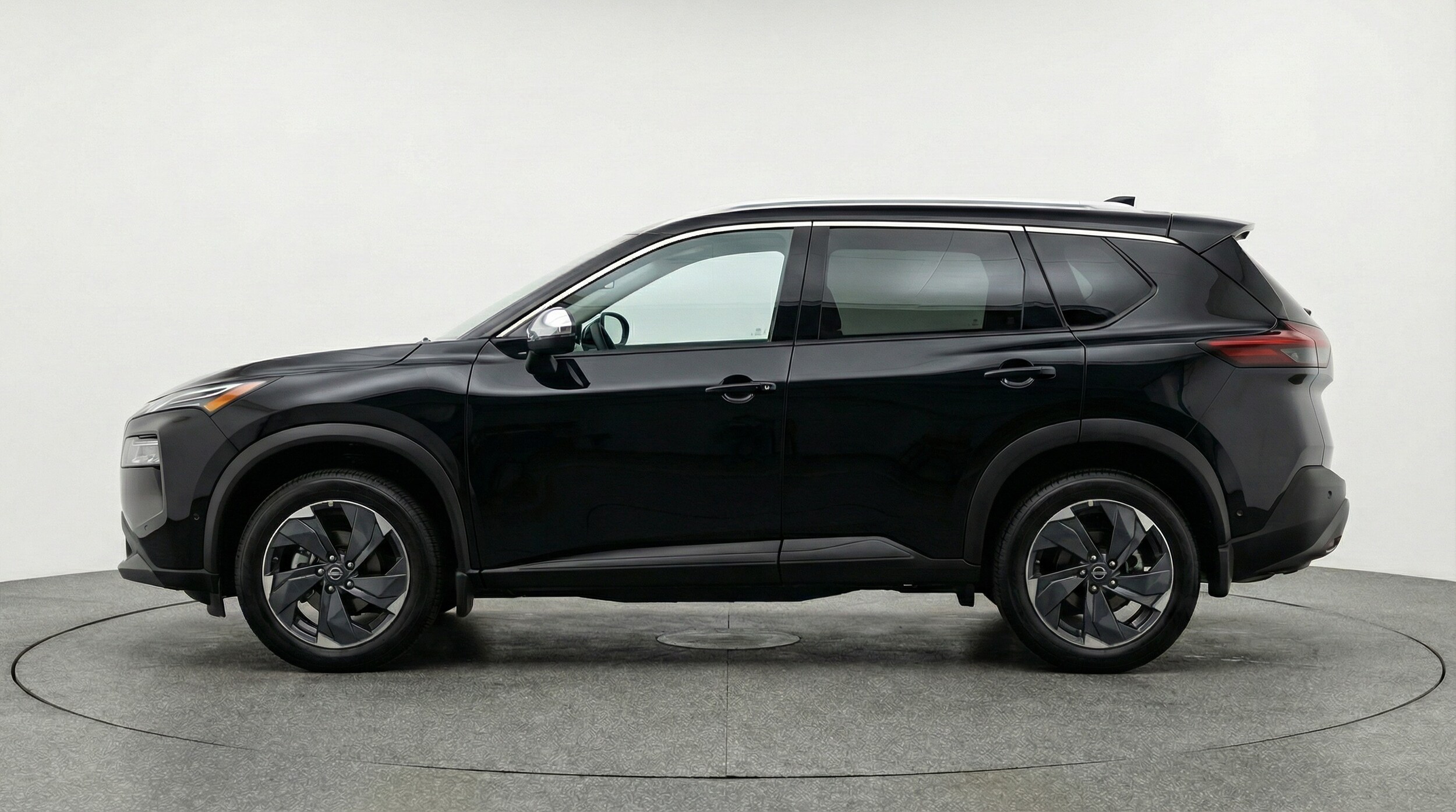 Thumbnail: 2025 Nissan Rogue - 4