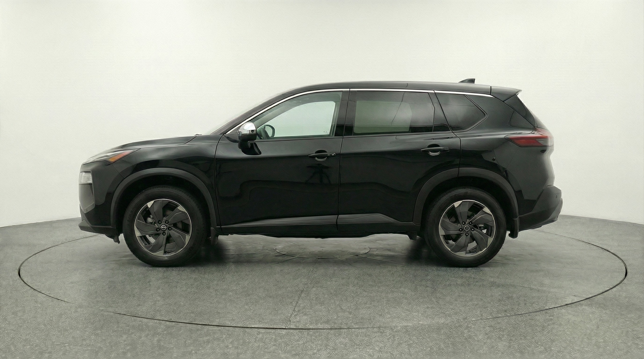 Thumbnail: 2025 Nissan Rogue - 4