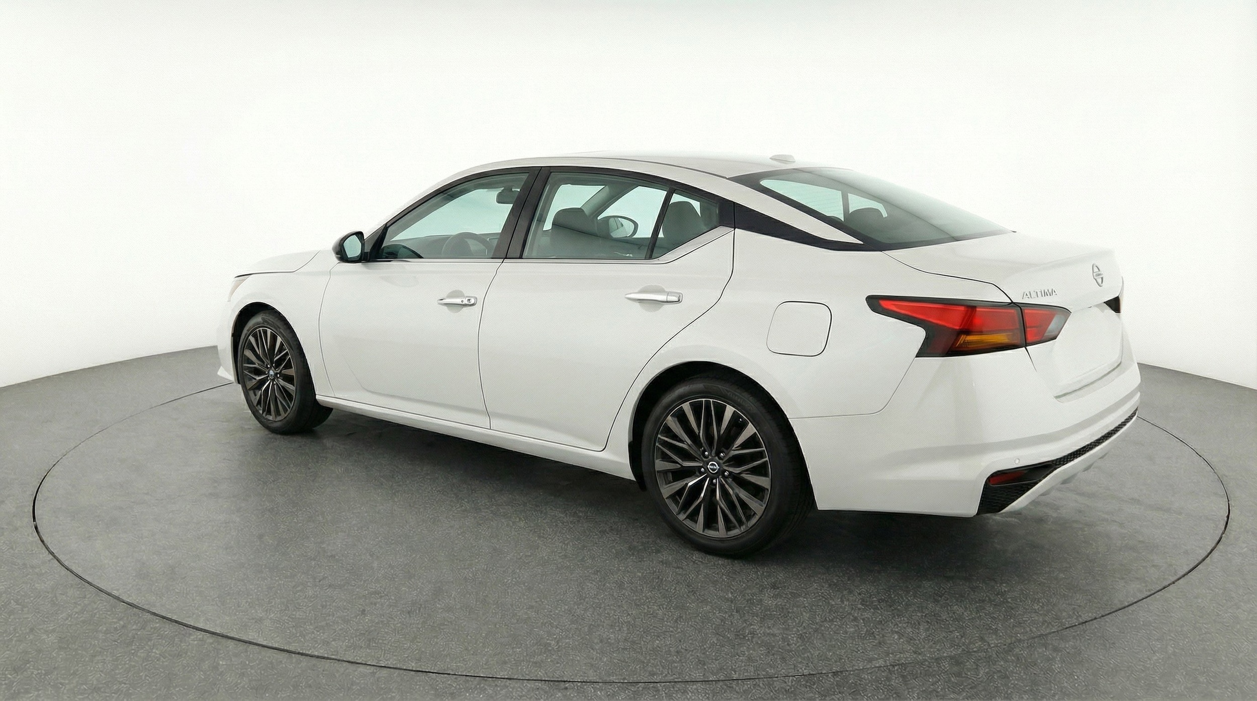 Thumbnail: 2025 Nissan Altima - 6