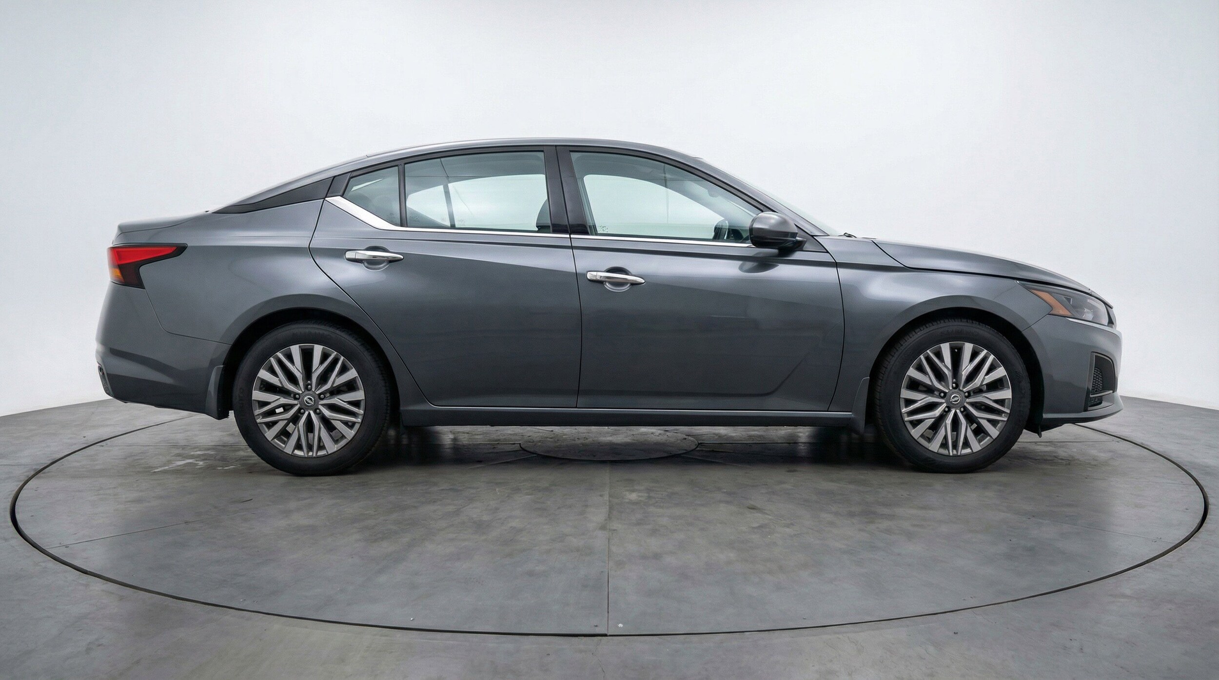 Thumbnail: 2025 Nissan Altima - 11