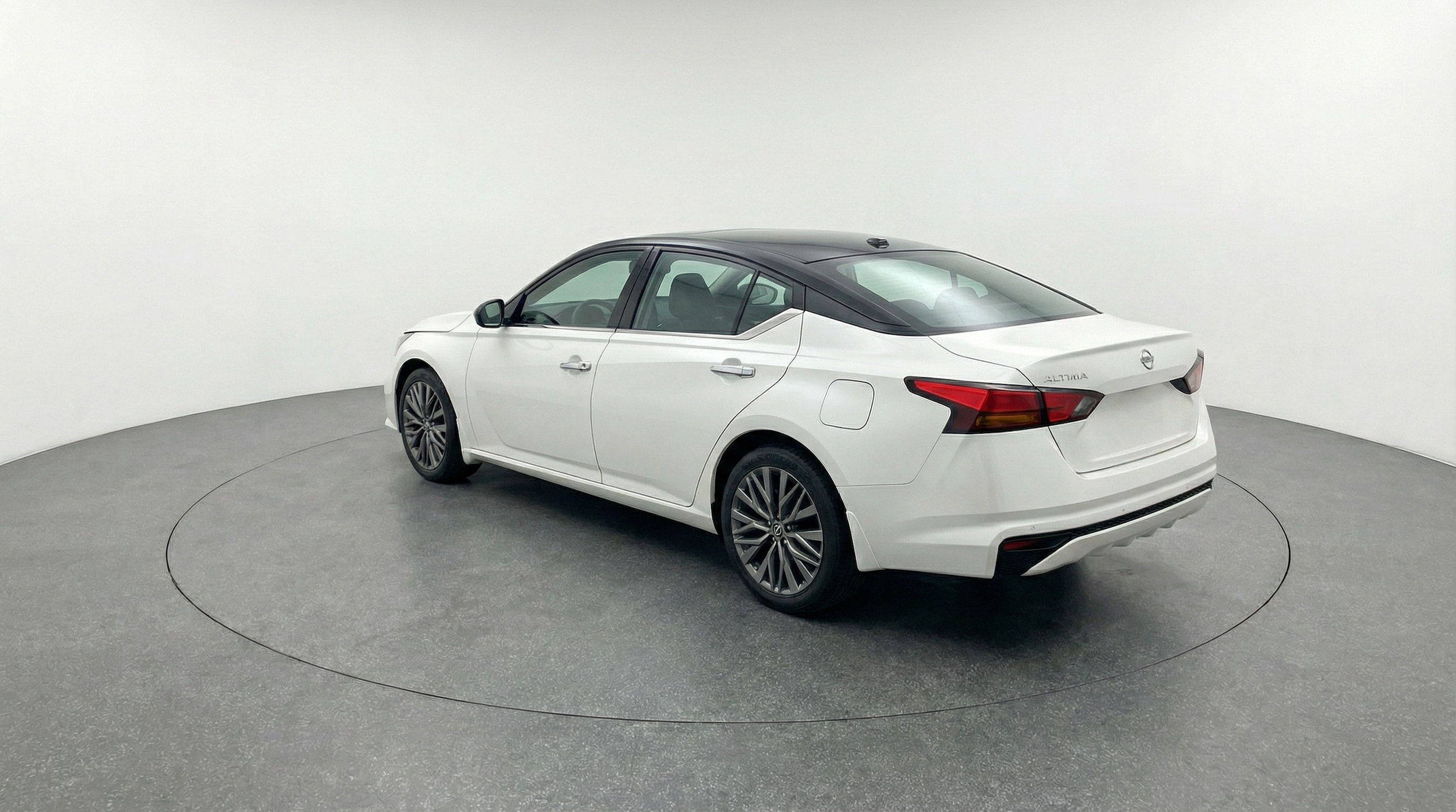 Thumbnail: 2025 Nissan Altima - 5