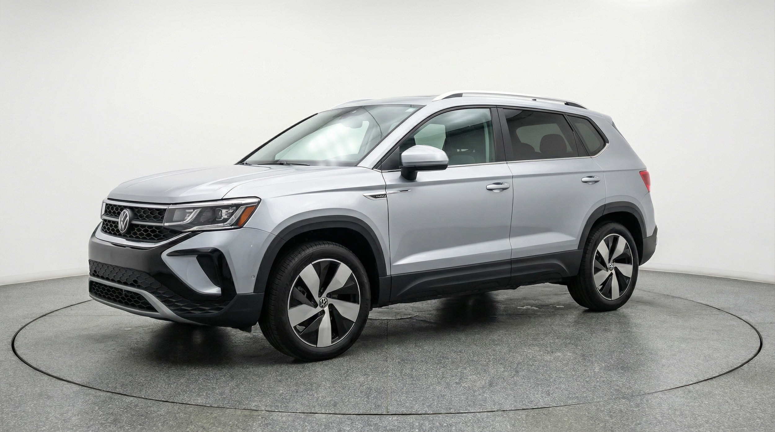 Thumbnail: 2025 Volkswagen Taos - 3