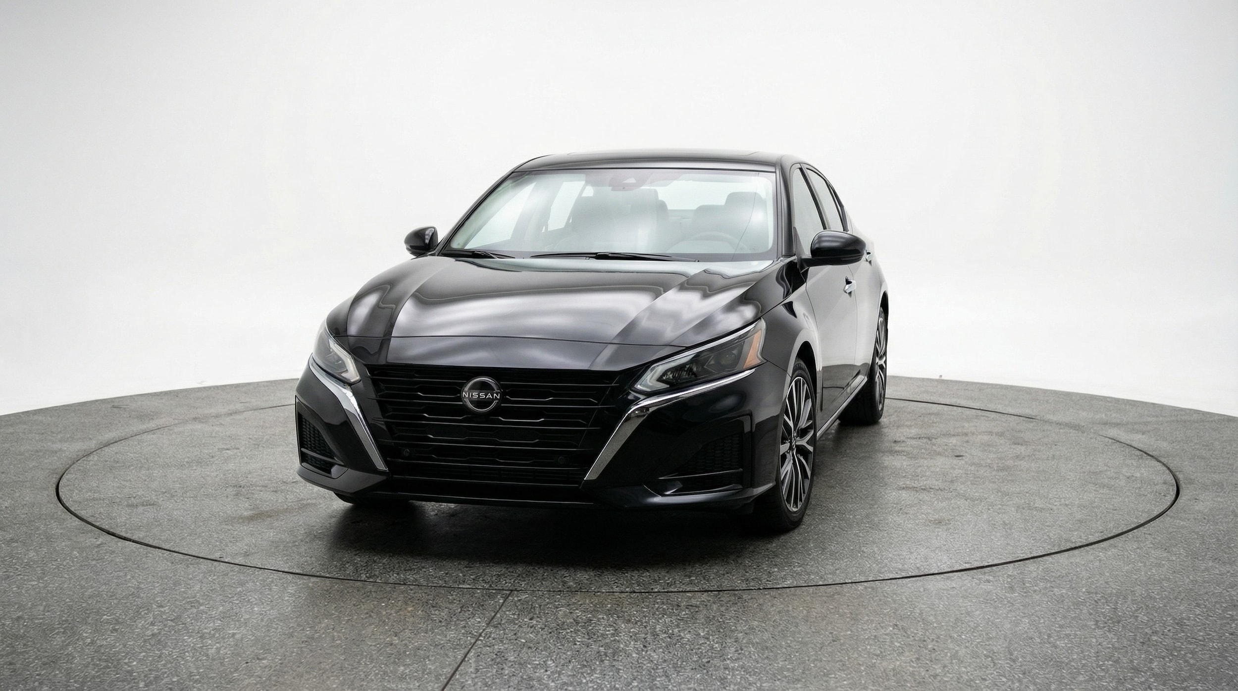 Thumbnail: 2025 Nissan Altima - 2