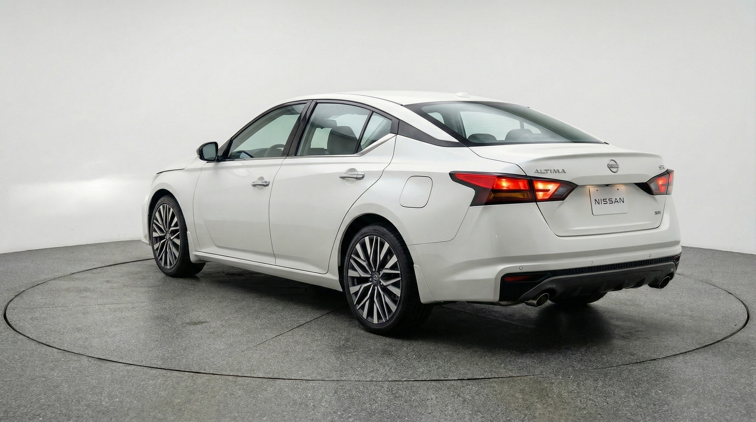 Thumbnail: 2025 Nissan Altima - 5