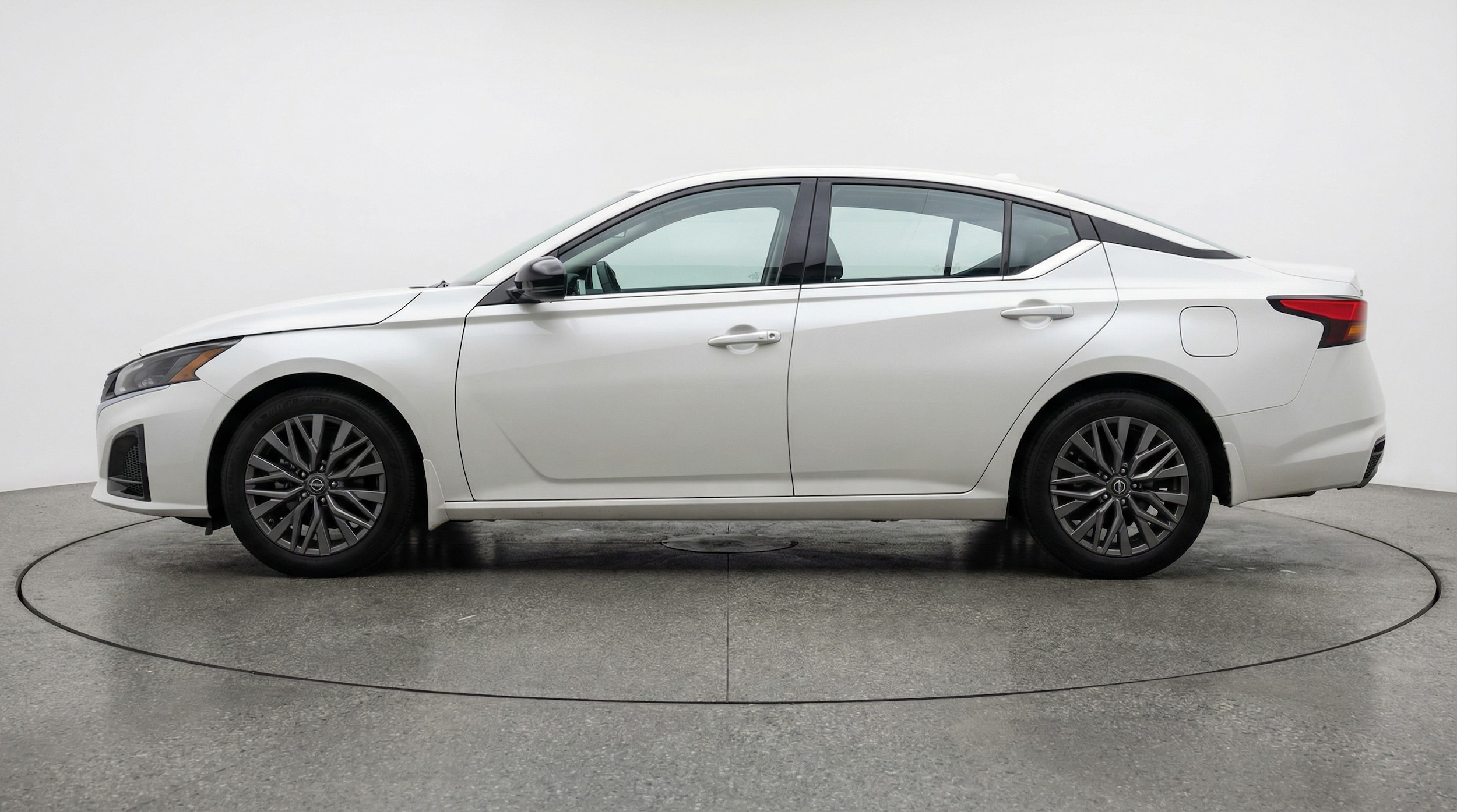 Thumbnail: 2025 Nissan Altima - 4