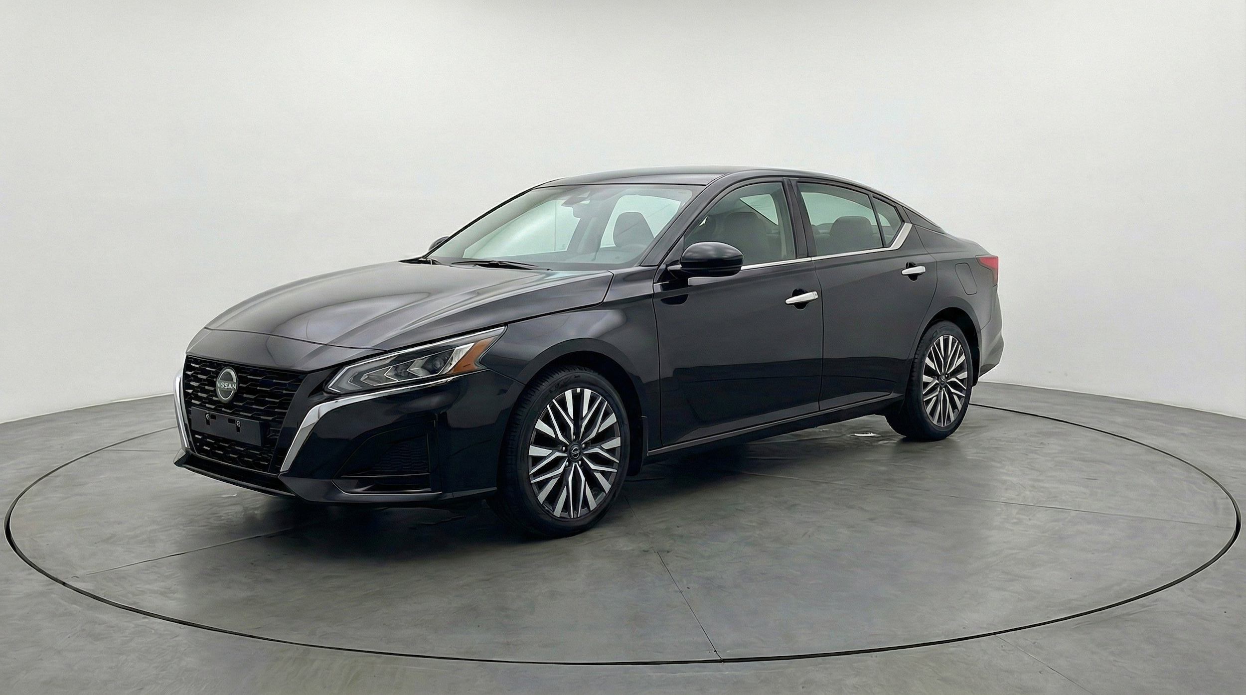 Thumbnail: 2025 Nissan Altima - 3