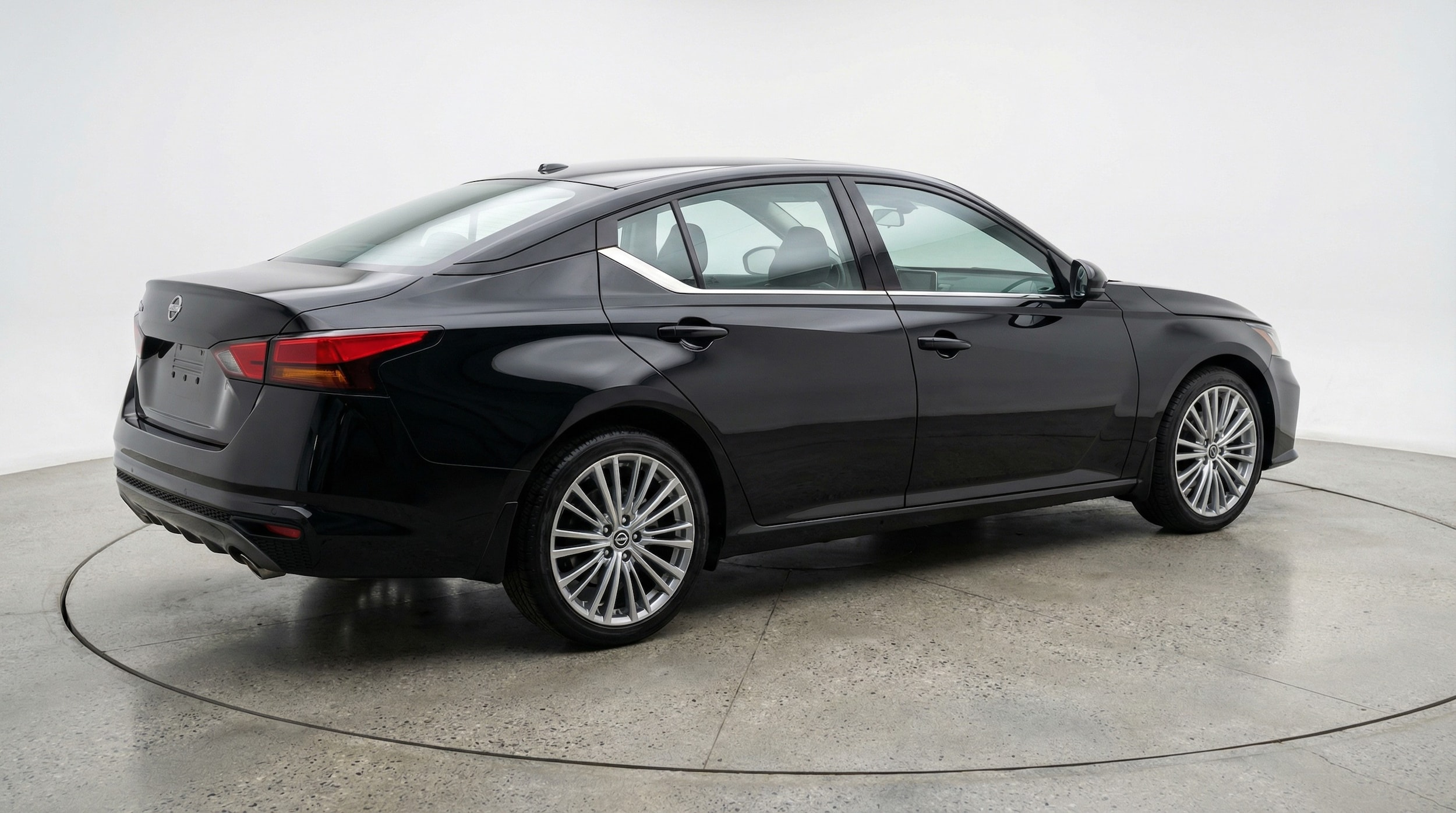 Thumbnail: 2025 Nissan Altima - 7