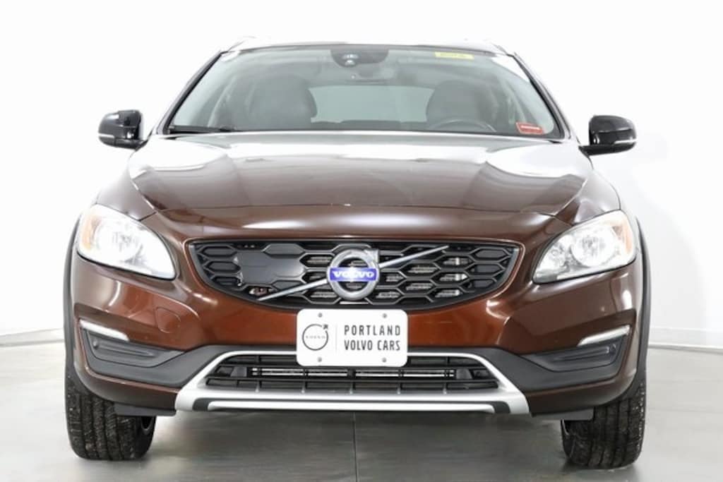 Used 2018 Volvo V60 Cross Country T5 AWD Wagon