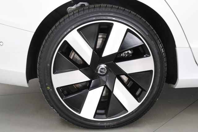 2025 Volvo S60 Plus - Photo 12