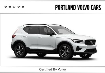 2025 Volvo XC40 B5 Core Bright AWD's photo