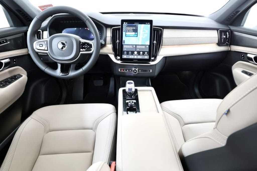 New 2026 Volvo XC90 B6 Plus 7-Seater SUV