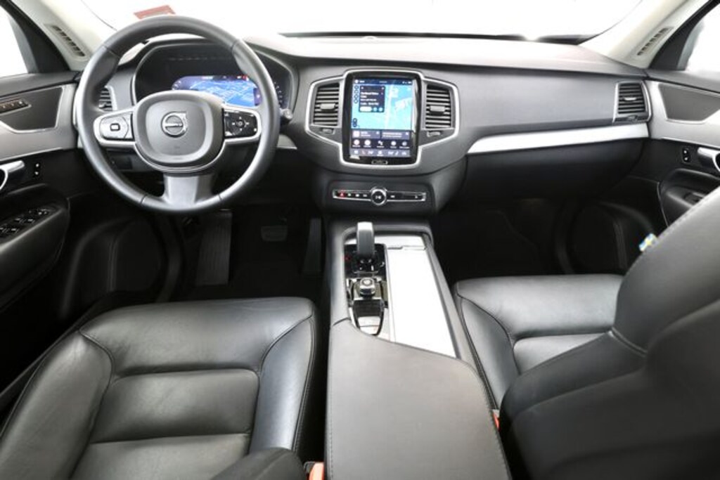 Certified 2025 Volvo XC90 B5 Core SUV