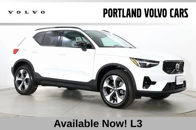 2026 Volvo XC40 Plus