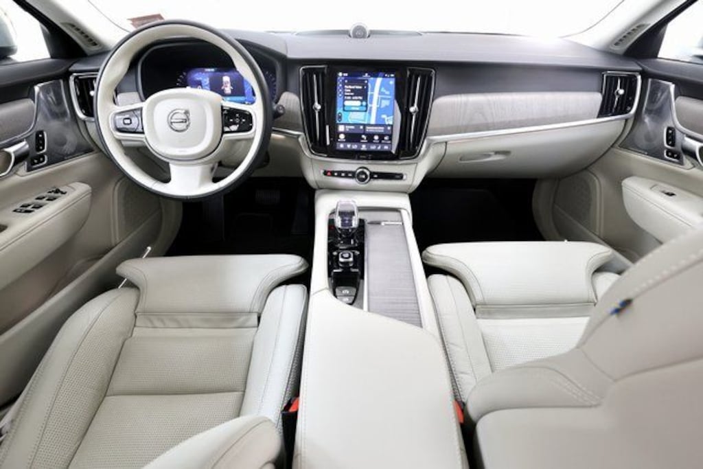 Certified 2025 Volvo V90 Cross Country B6 Ultra Wagon