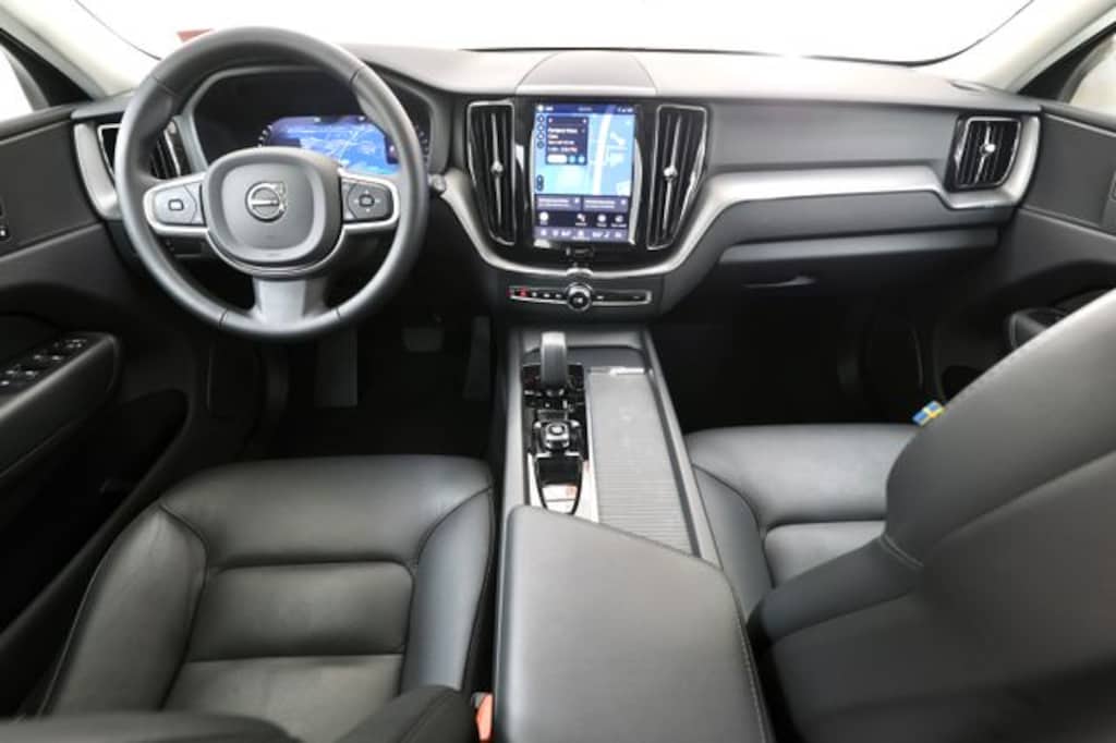 Certified 2025 Volvo XC60 B5 Core SUV