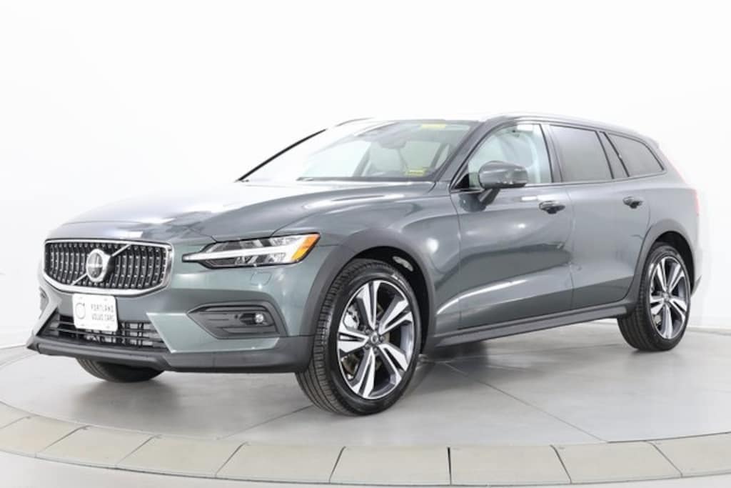 New 2026 Volvo V60 Cross Country B5 Plus Wagon