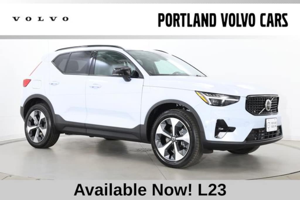 New 2026 Volvo XC40 B5 Plus SUV