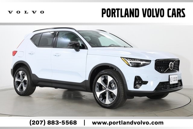 2026 Volvo XC40 B5 Plus