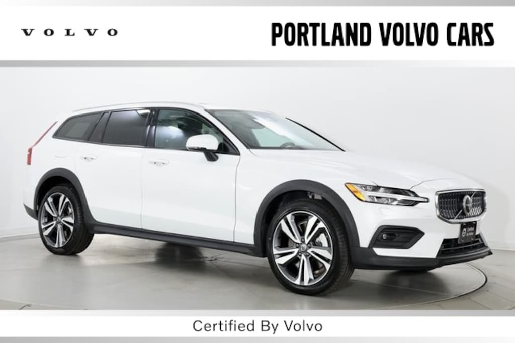 Certified 2025 Volvo V60 Cross Country B5 Plus Wagon