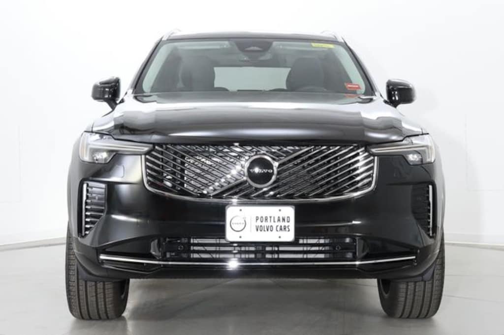 New 2026 Volvo XC90 B5 Core SUV