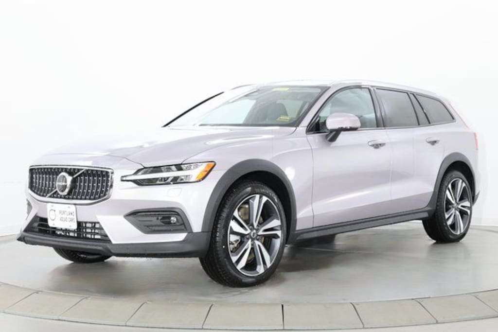 New 2026 Volvo V60 Cross Country B5 Plus Wagon