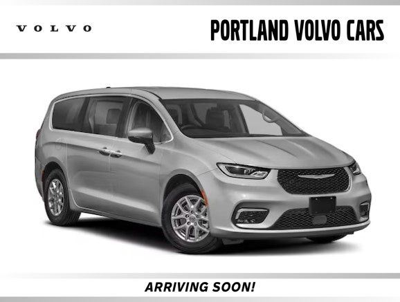 2023 Chrysler Pacifica Limited AWD's photo