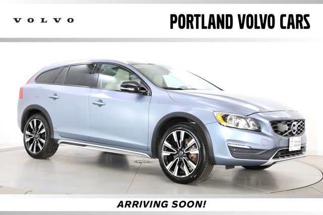 2018 Volvo V60 Cross Country