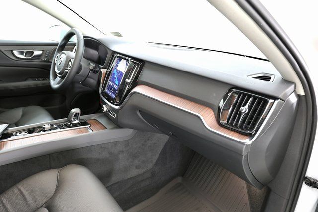 2026 Volvo V60 Cross Country Plus - Photo 20