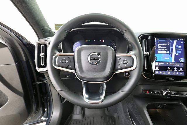 2026 Volvo XC40 Ultra Black Edition - Photo 20