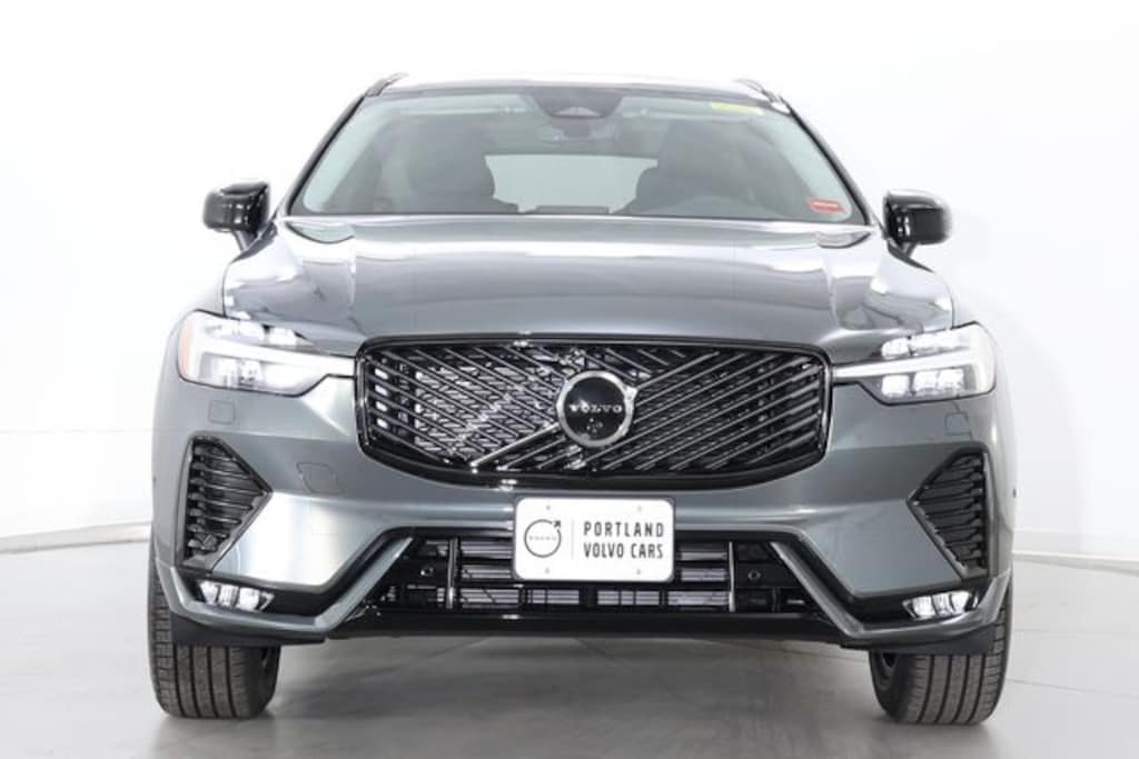 New 2026 Volvo XC60 B5 Plus SUV