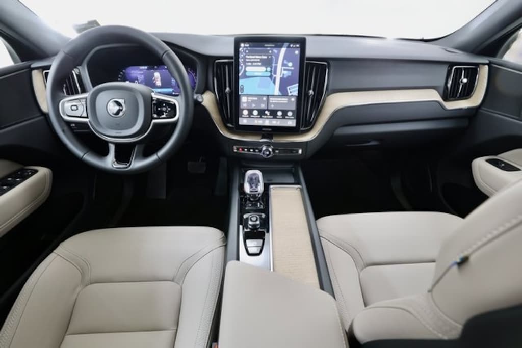 New 2026 Volvo XC60 B5 Plus SUV