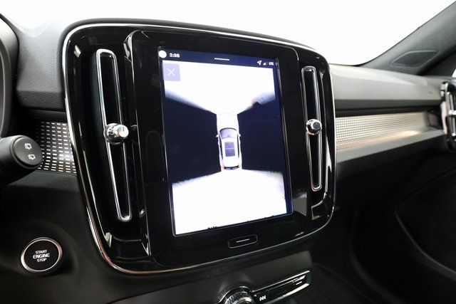 2026 Volvo XC40 Ultra Black Edition - Photo 24